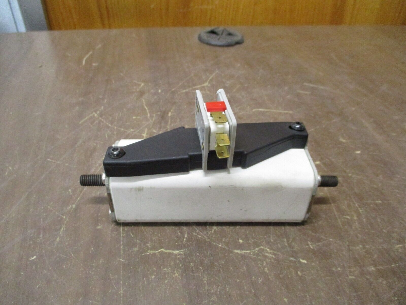 Cooper Bussmann Fuse 170E3581 160A 750V Used