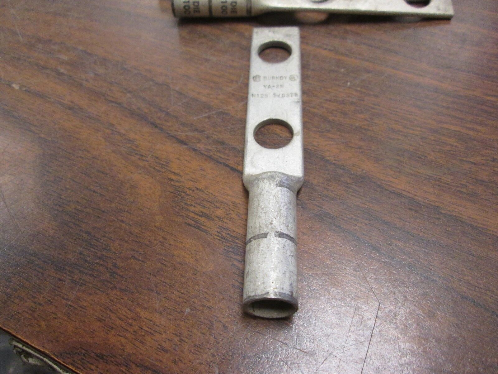 Burndy Crimp Lug YA-2N N125 2/0STR *Lot of 9* New Surplus