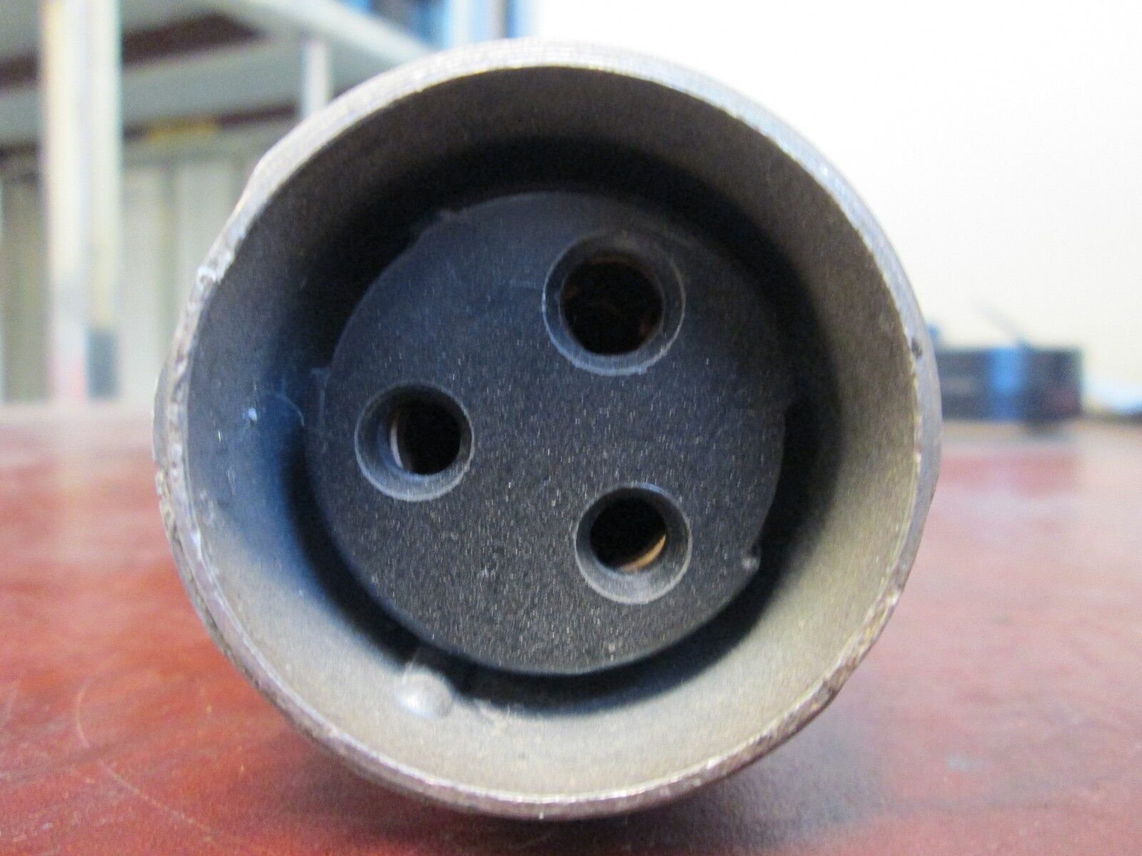 Russellstoll Connector 3913 10A@600V 20A@250V 3W Conduit End Used