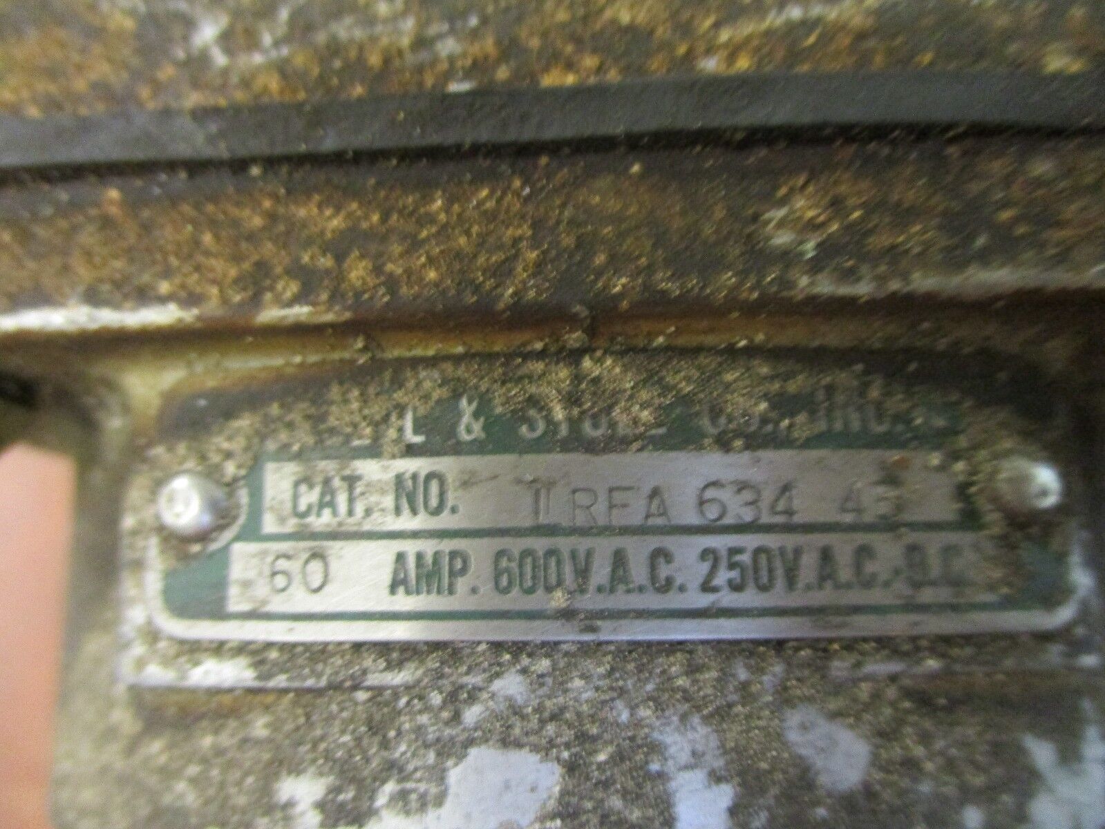 Russellstoll Receptacle w/Base LRFA634-45 60A 600V Used