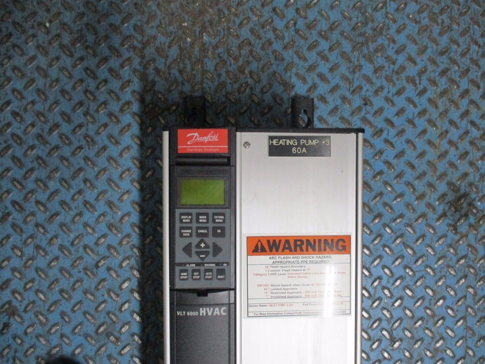 Danfoss VLT 6016 AC Drive w/ Disconnect 175Z7361 15HP Used