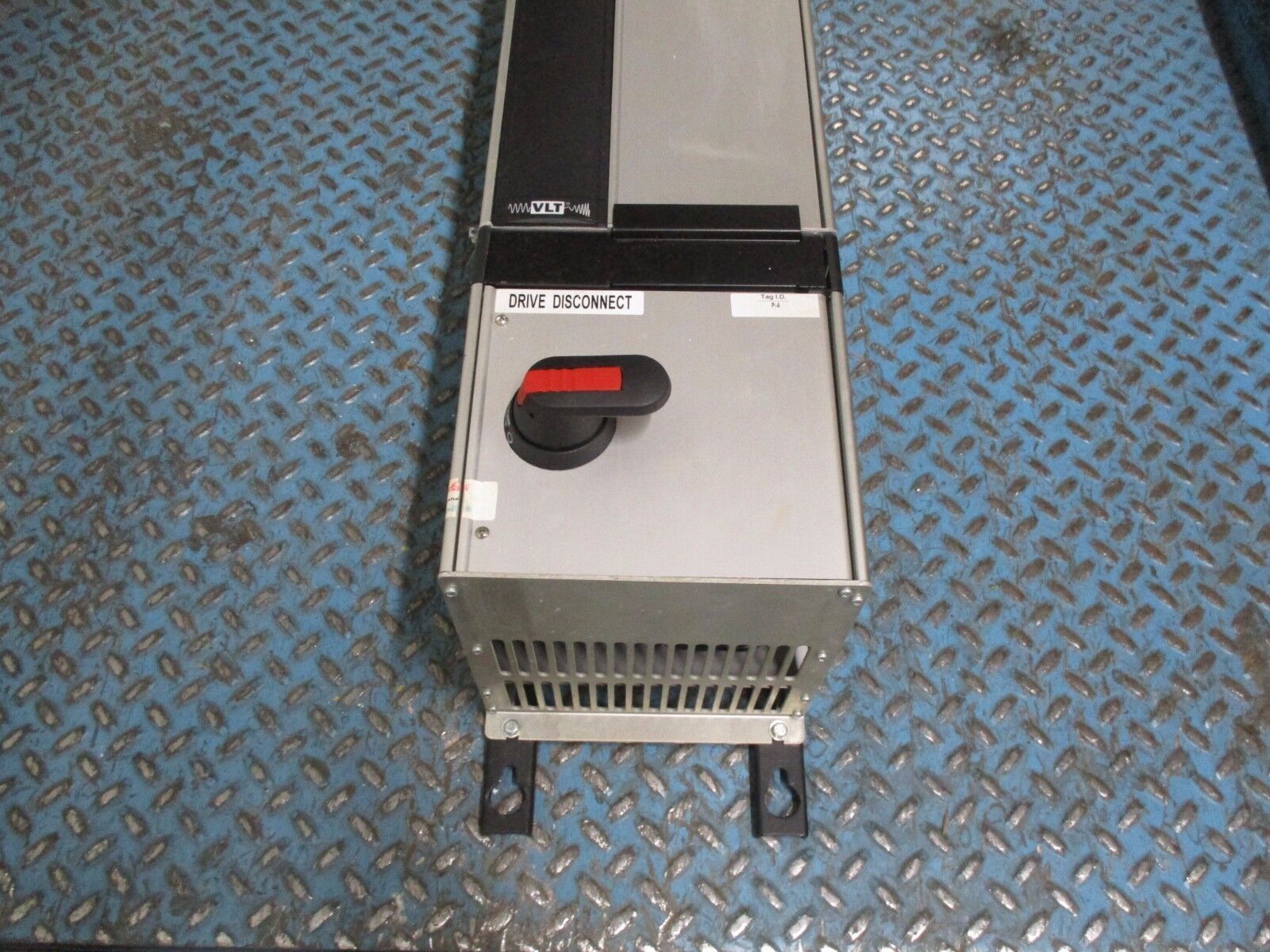 Danfoss VLT 6016 AC Drive w/ Disconnect 175Z7361 15HP Used