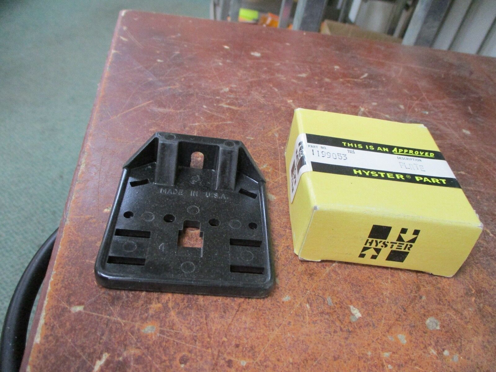 Hyster Plate 1199053 *Lot of 2* New Surplus