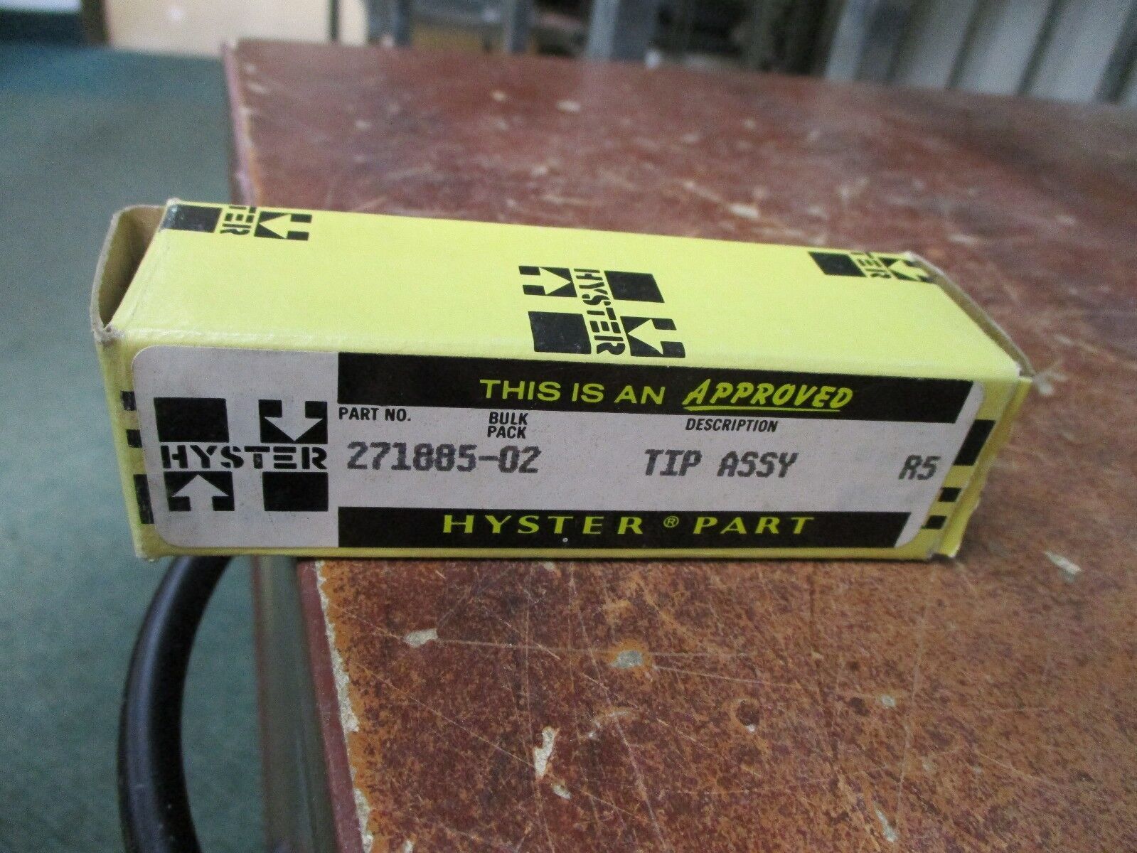 Hyster Tip Assembly 271885-02 *Box of 2* New Surplus