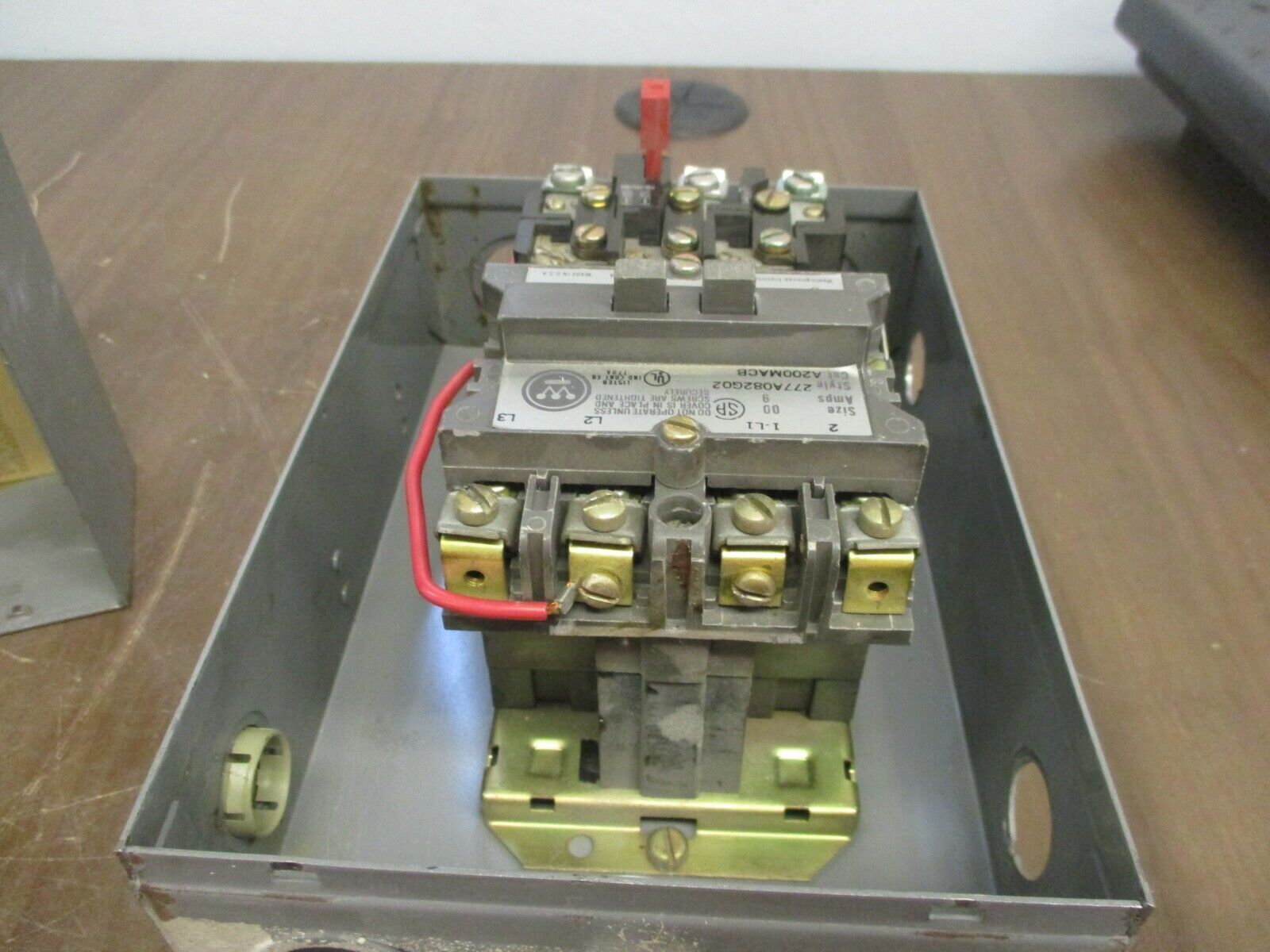 Westinghouse Enclosed Size 00 Starter A200SACB 208/220V Coil 3Ph 3P Used