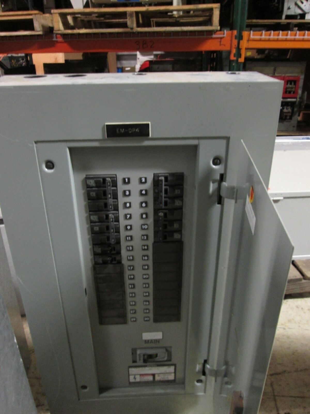 Siemens Main Breaker Panel BG30QH4225SBM 225A Main 208Y/120V 3Ph 4W 30-Slot Used