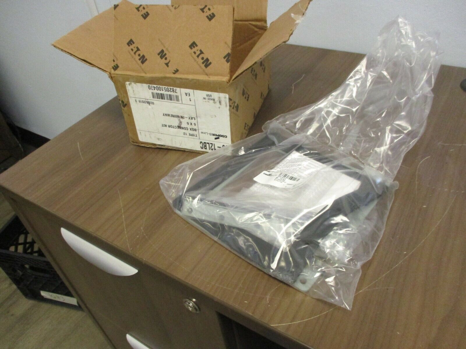 Cooper B-Line Type 12 Box Connector Kit 66-12LBC 6x6" New Surplus