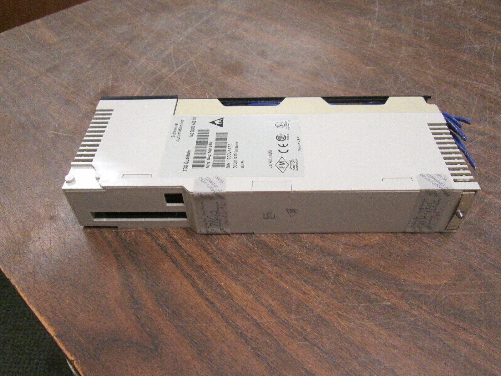 Schneider Automation TSX Quantum DC Output Module 140 DDO 843 00 10-60V Used