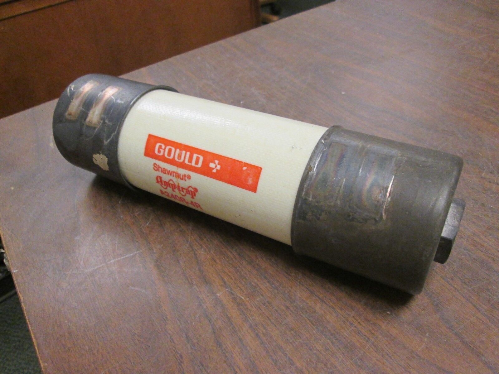 Gould Shawmut Amp-Trap Fuse A240R-4R 2.4KV 4R Used