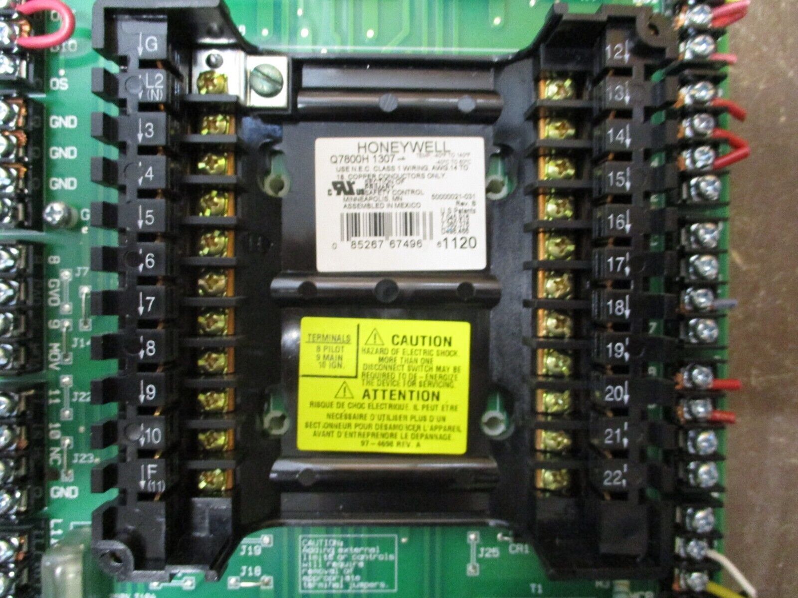 Honeywell Burner Control RM7845 A 1001 S/W Rev. 4141 Used