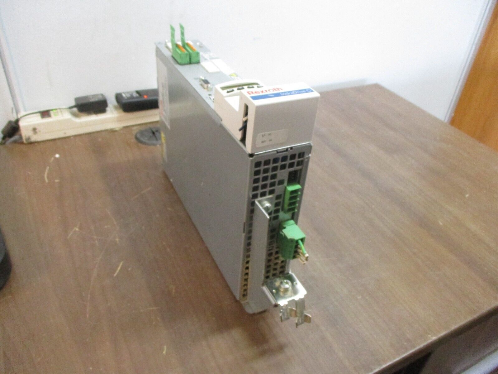 Rexroth IndraDrive Servo Drive HCS02.1E-W0012 3Ph Used