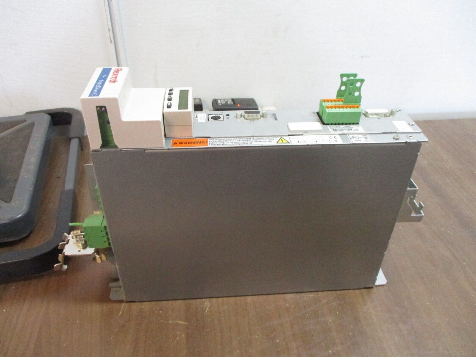 Rexroth IndraDrive Servo Drive HCS02.1E-W0012 3Ph Used