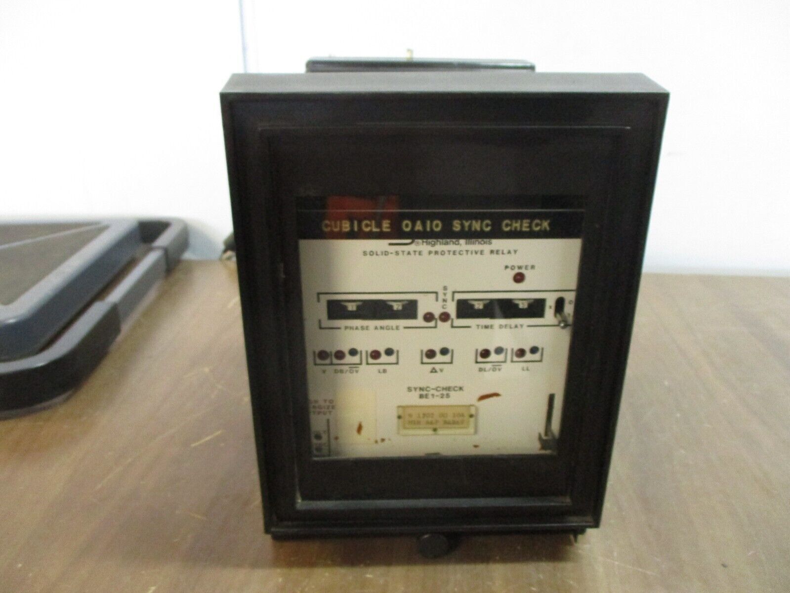 Basler Electric Sync-Check Relay BE1-25 Style #: M1H A6P B4R6F Used