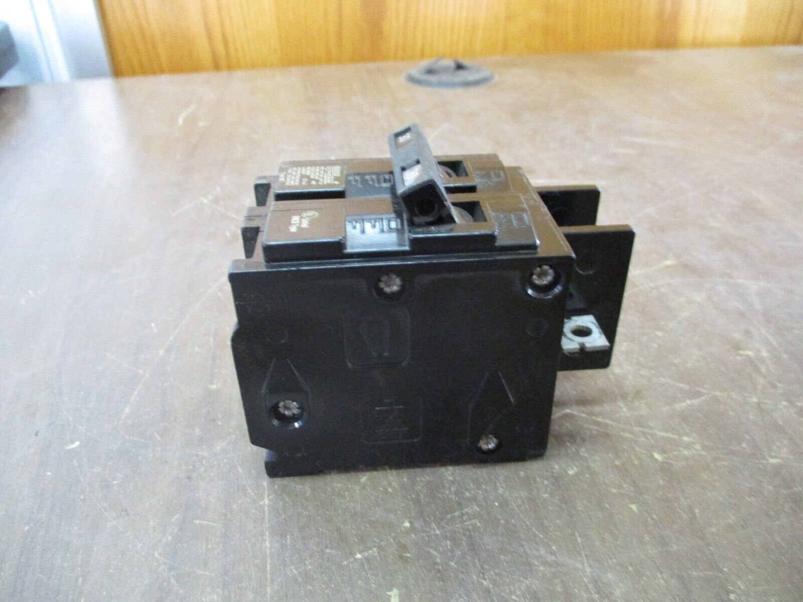 Siemens/ITE Bolt-On Circuit Breaker BQ2B030 30A 120/240V 2P *Lot of 2* Used