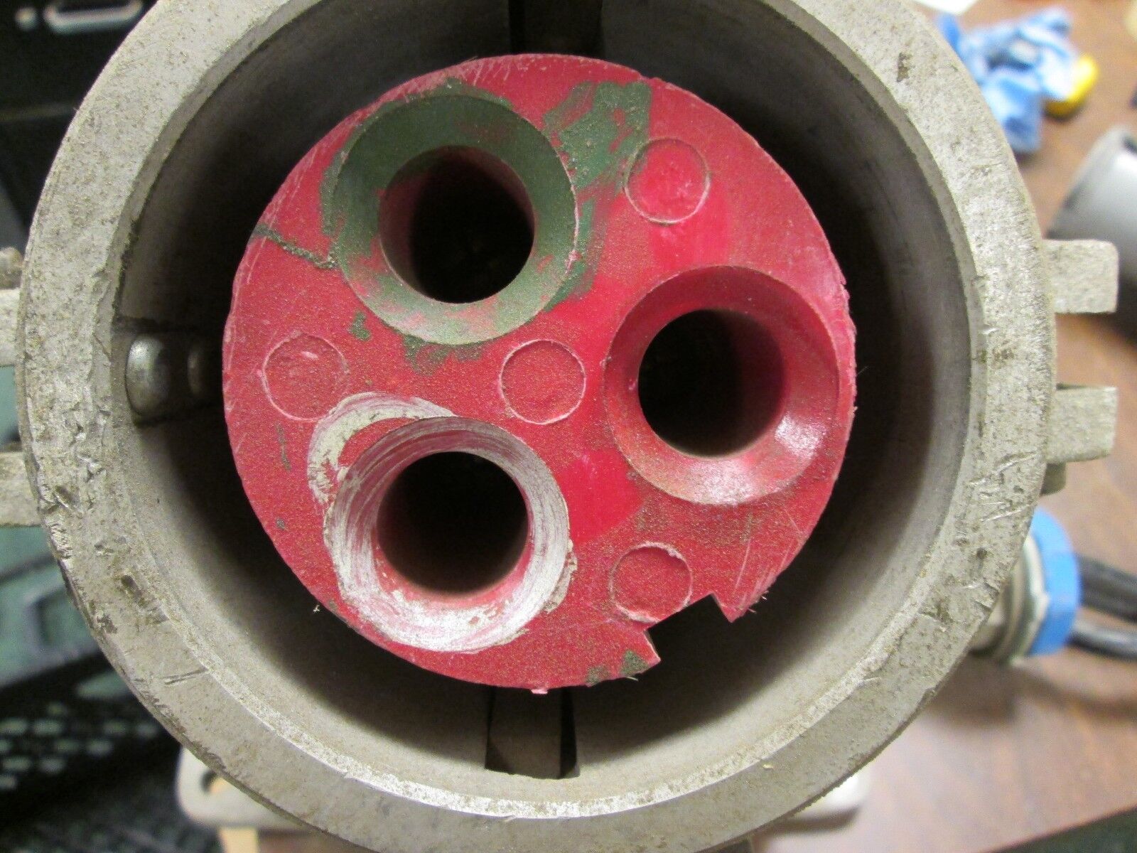 Crouse-Hinds Receptacle w/ Base AR2031 200A 600V 3W 3P Used