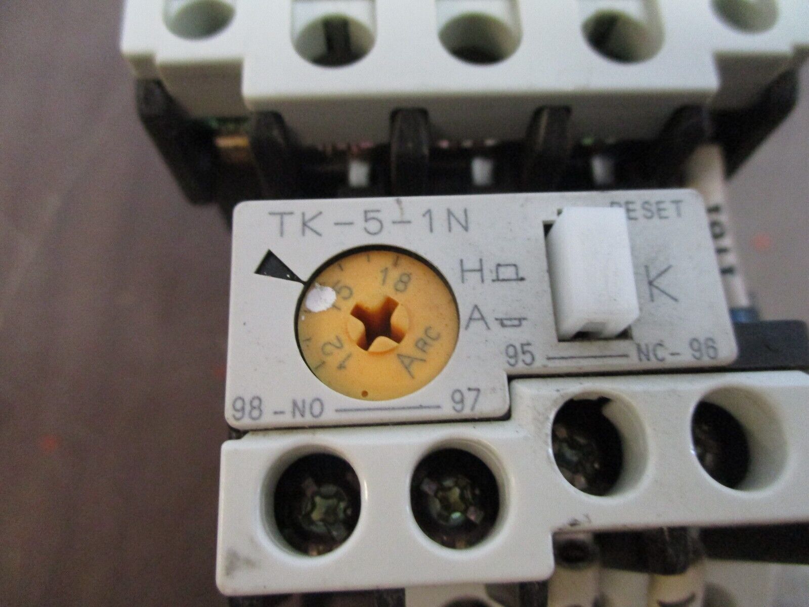 Fuji Electric Starter SC-5-1 / TK-5-1N 100-110V Coil Trip: 12-18A Used