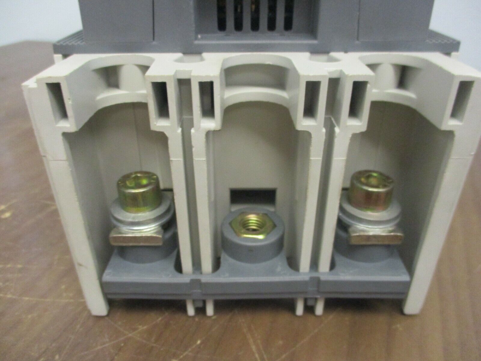 ABB Contactor AF260-20 20-60VDC Coil 350A 600V Used