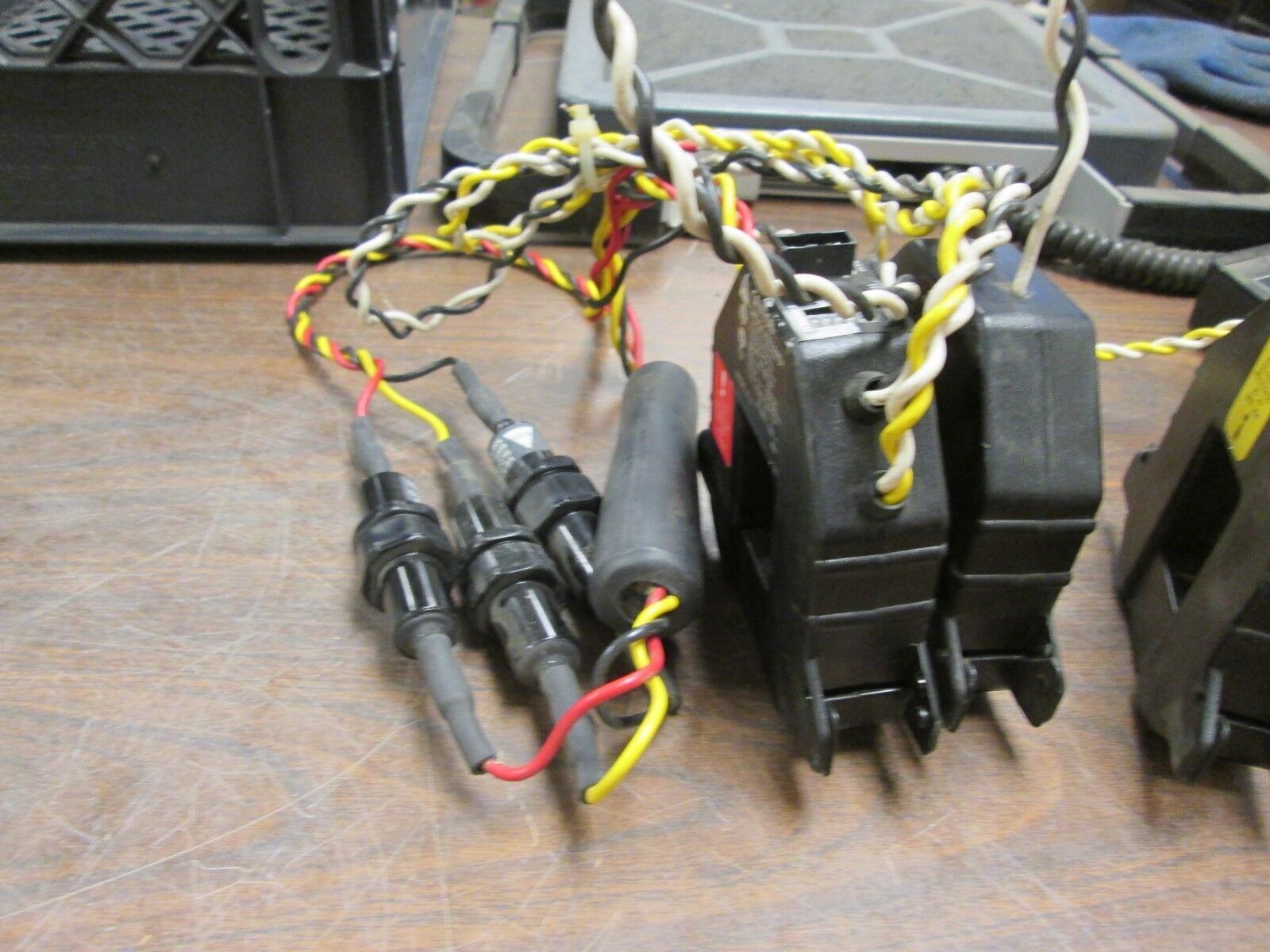 Hawkeye 8053 Enercept Pulse Meter H8053-0300-2 50/60Hz Used