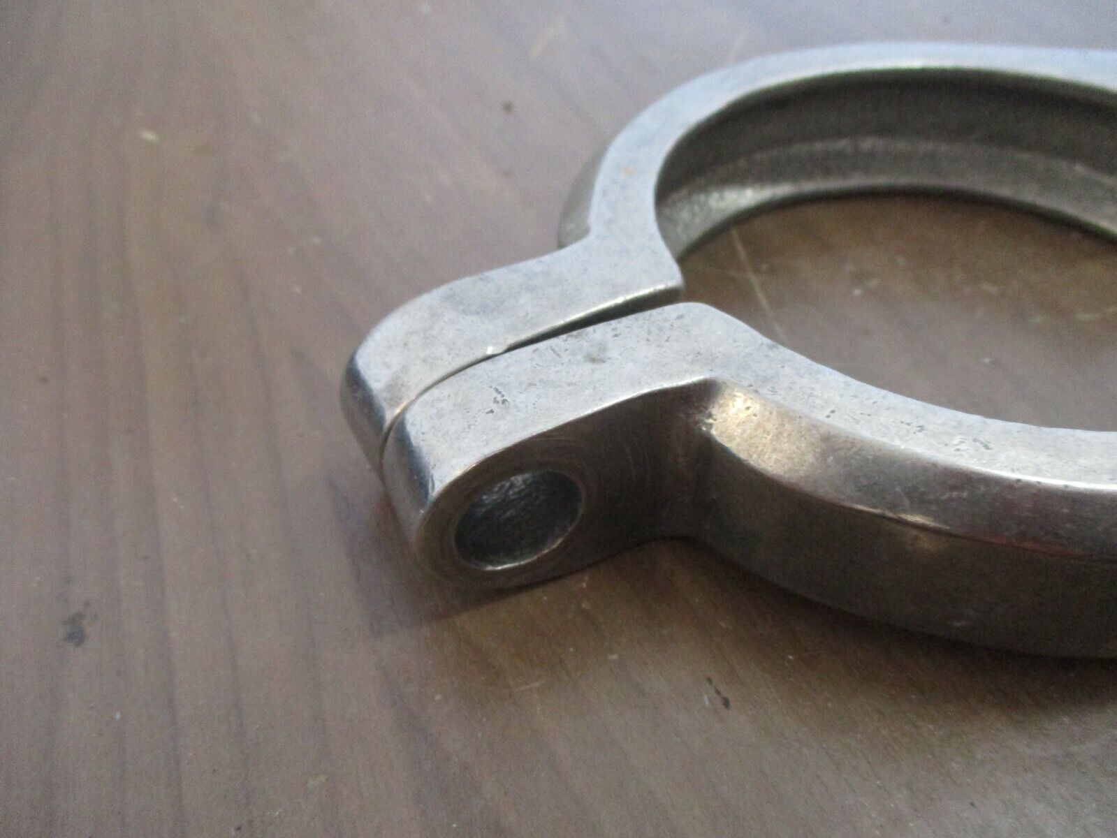 Misc. Brand Hinged Split-Ring Clamp Size: 4" Stainless *No Bolt* Used