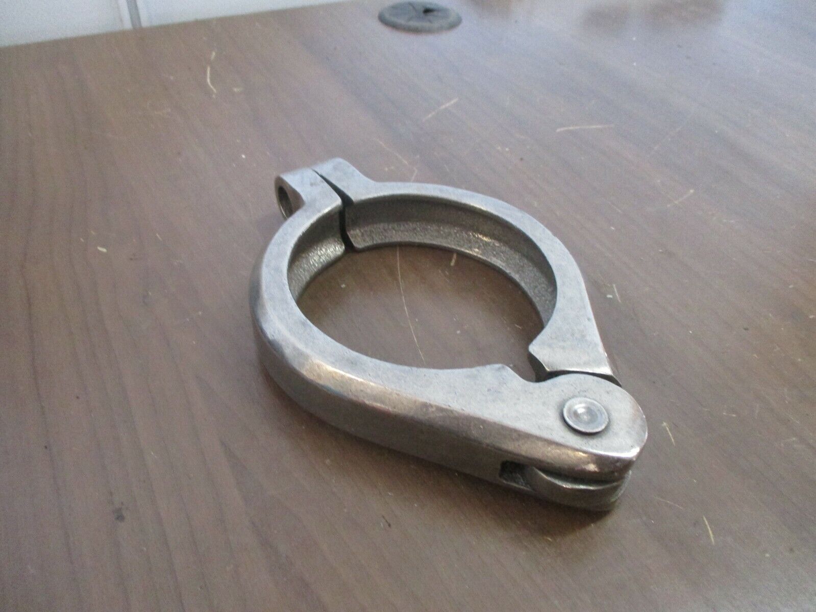 Misc. Brand Hinged Split-Ring Clamp Size: 4" Stainless *No Bolt* Used