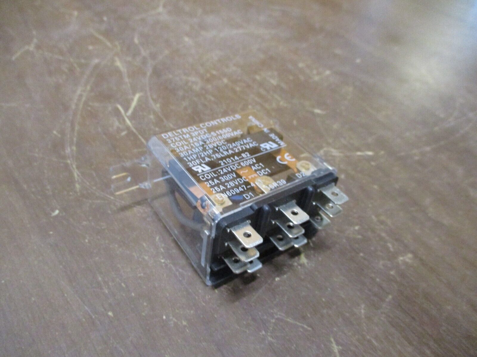 Deltrol Controls Relay 21014-82 24VDC Coil New Surplus