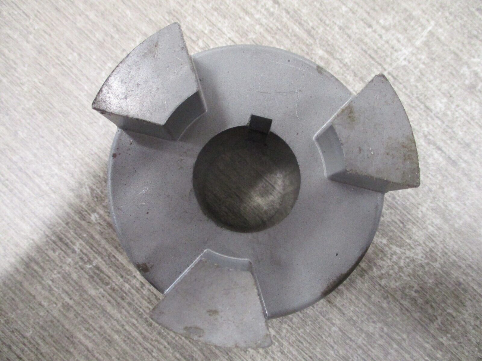 Lovejoy Jaw Coupling L-110-.250 Used