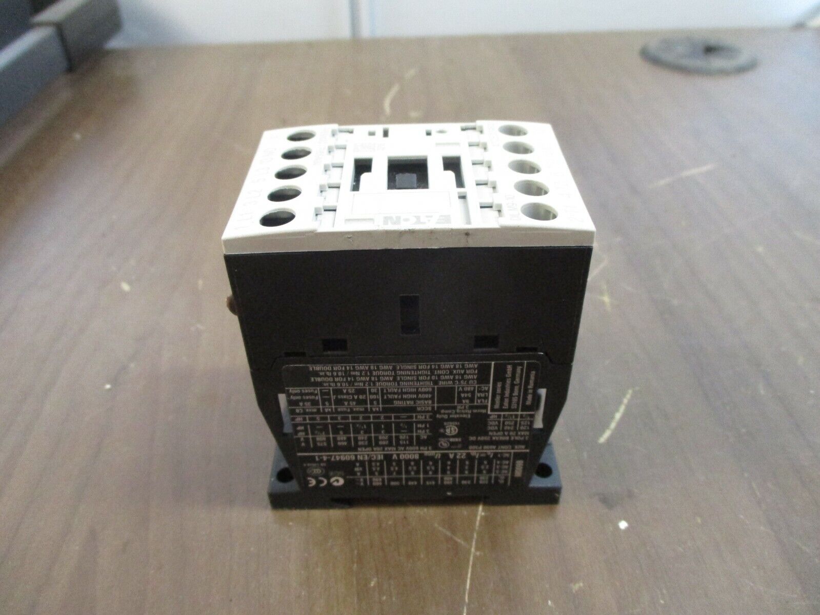 Eaton Contactor XTCE009B10 120V Coil Used