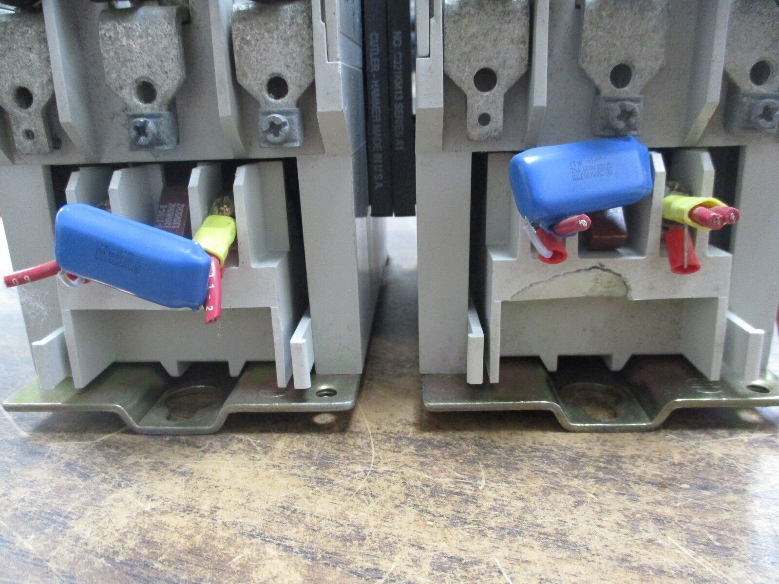 Cutler-Hammer Reversing Contactor CE15MN3 120V Coil 105A 600V w/ 2 Aux Contacts