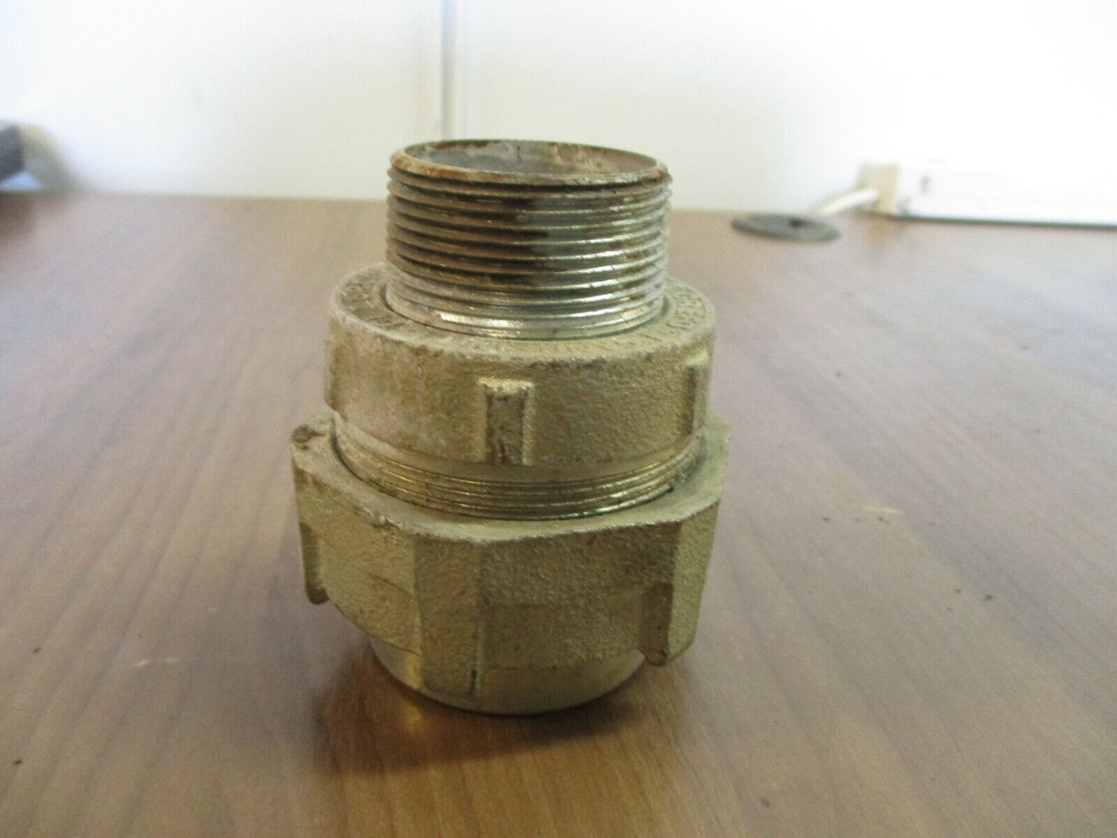 Crouse-Hinds Union Fitting UNF-UNY5 Size: 1 1/2" Used