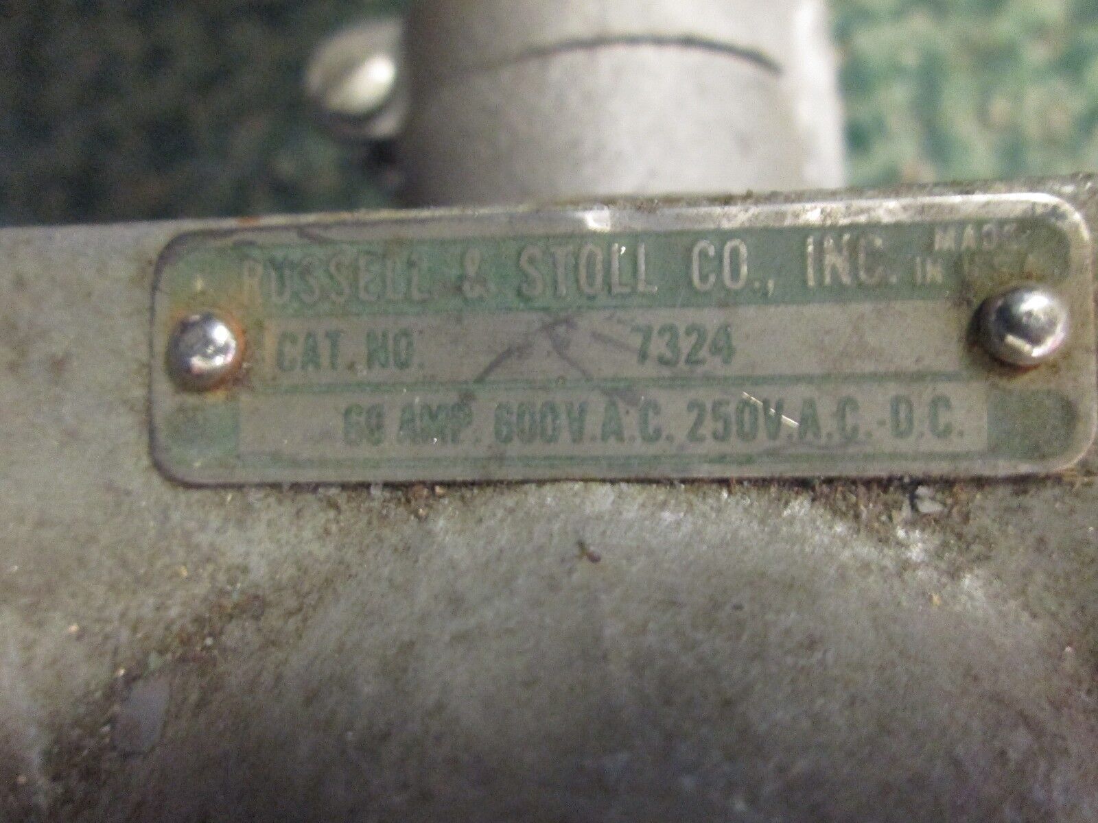 Russellstoll Receptacle w/ Base 7324 60A 600V 4W Used