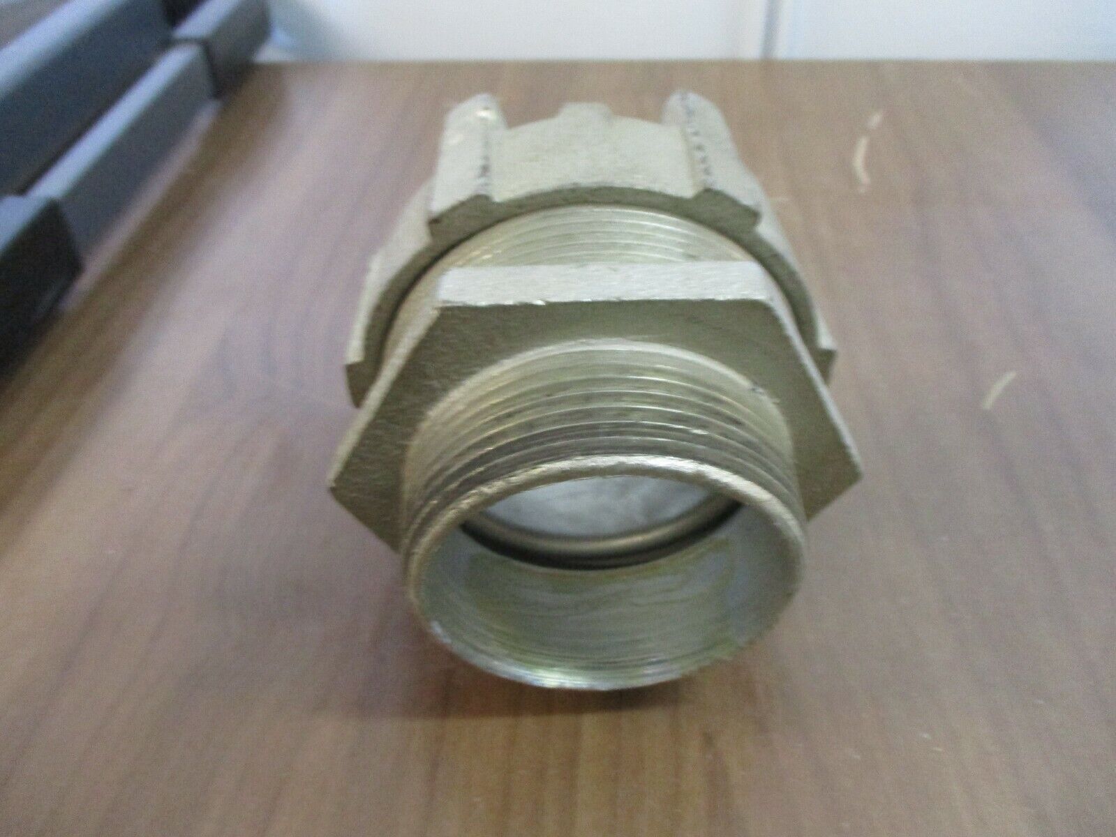 Thomas & Betts Watertight Fitting Size: 2 1/2" Used