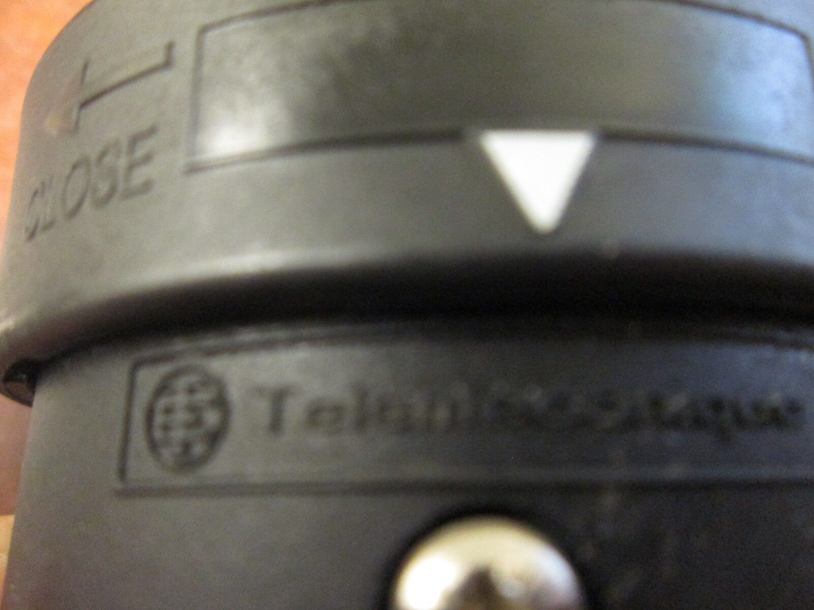 Telemecanique Lamp XVBC21 DL1BDG8 120V Yellow Used