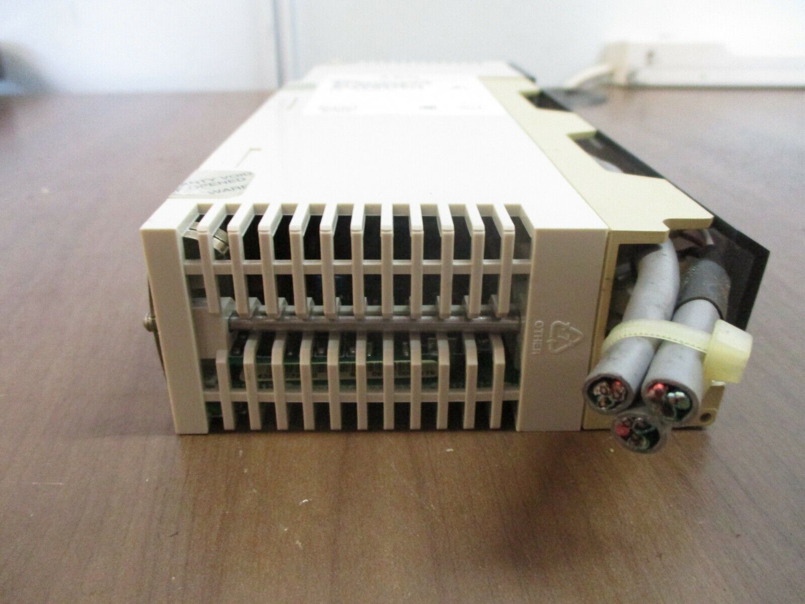 AEG Modicon Analog Input Module 140 AVI 030 00 Used