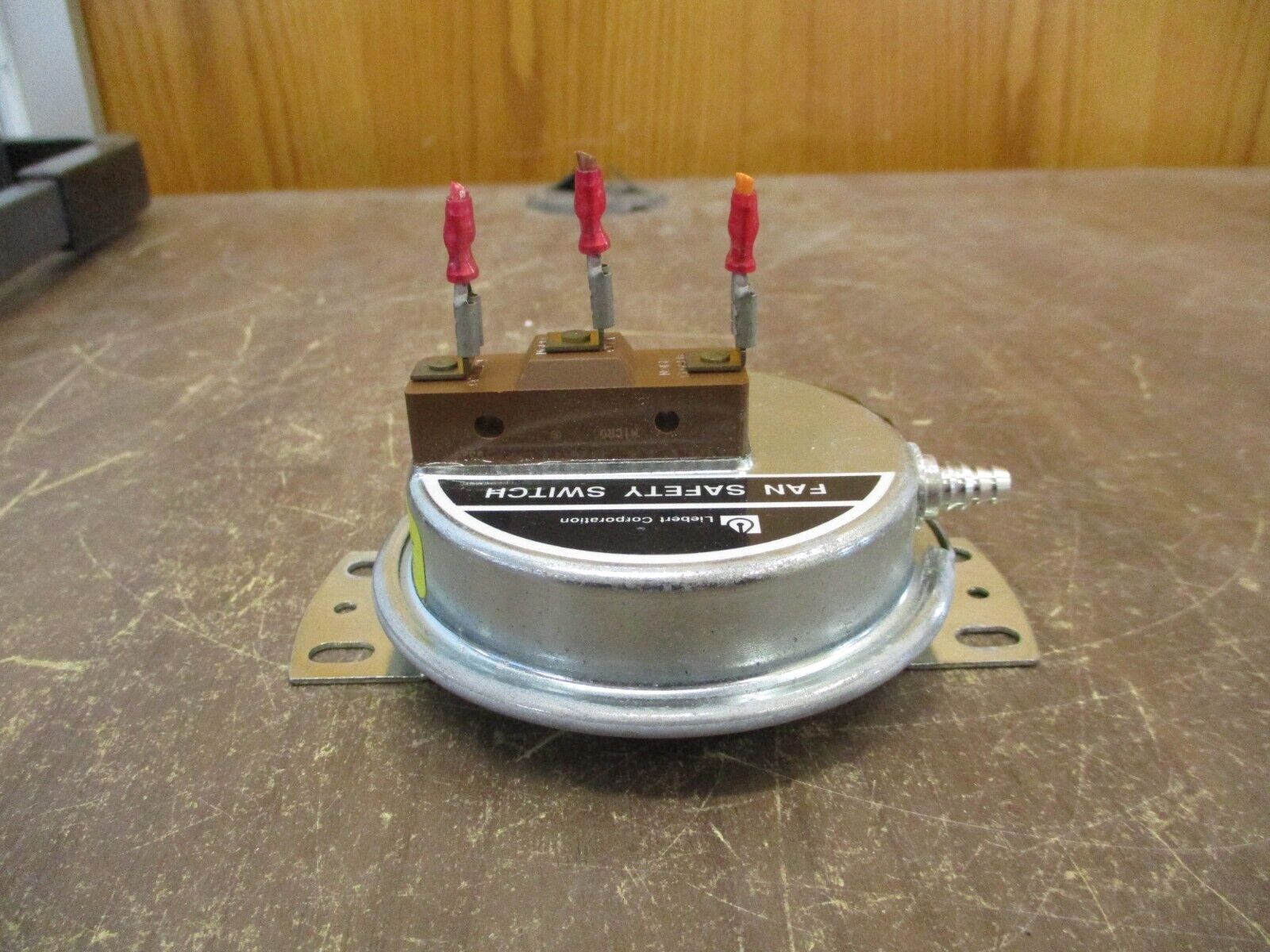 Liebert / Tridelta Fan Safety Switch FP4022 Used