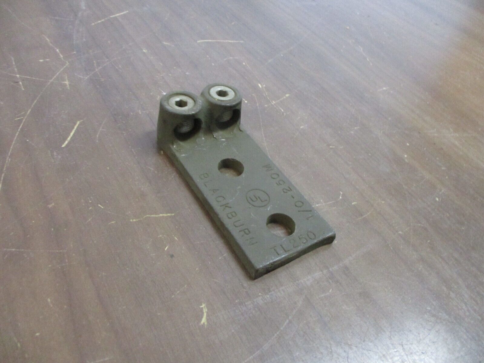 Blackburn Mechanical Lug TL250 1/0-250MCM Used