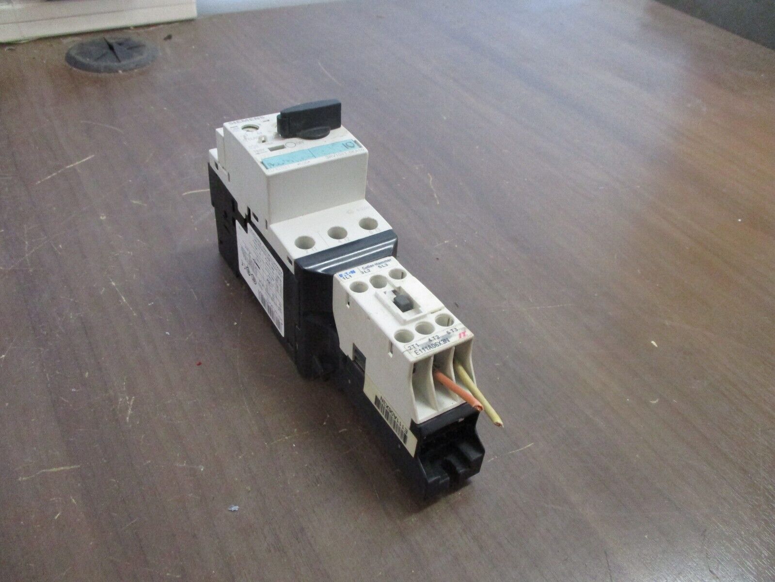 Eaton / Siemens Starter E111A06X3N / 3RV1021-0KA10 24VDC Coil Trip: 0.9-1.25A