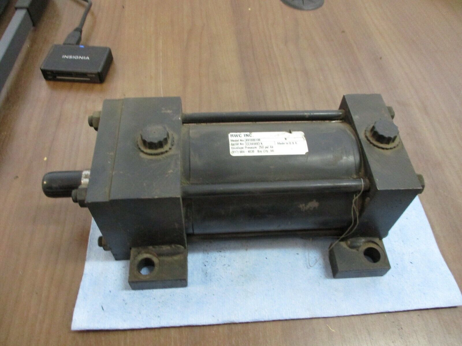 RWC Air Cylinder 891005100 250 PSI Used
