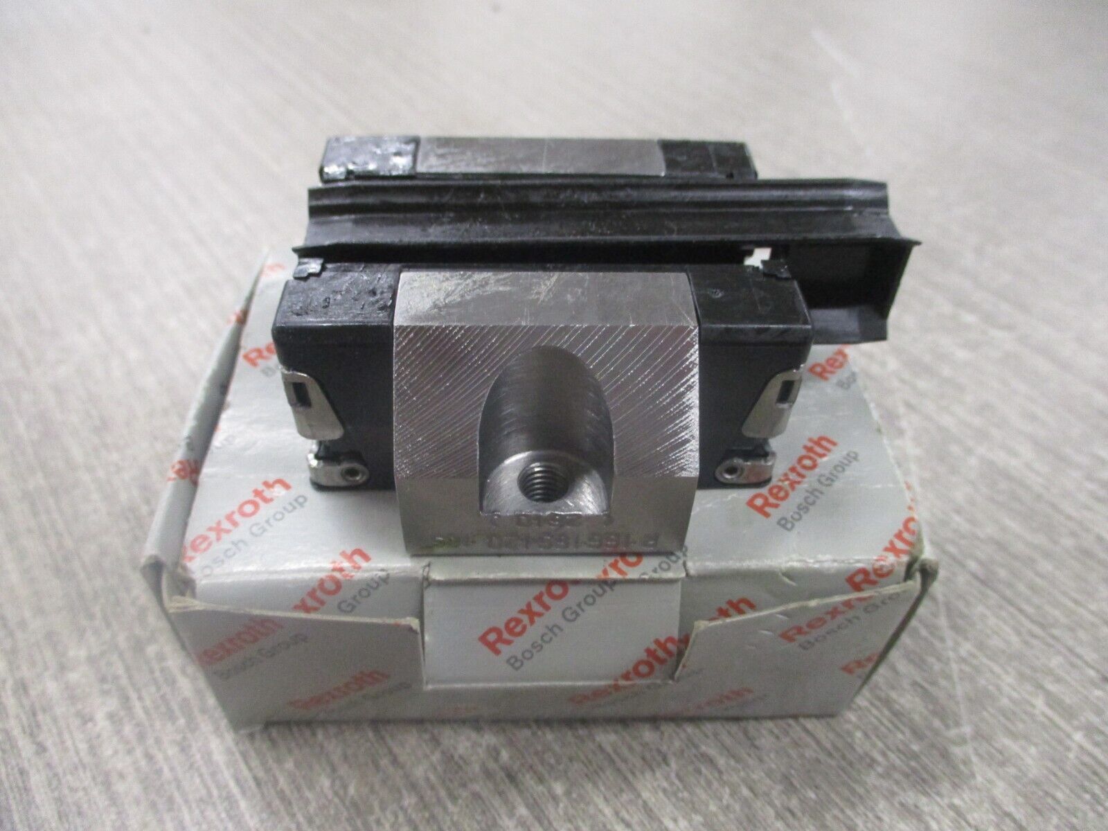 Rexroth Stainless Steel B.Runner Block R166189420 New Surplus