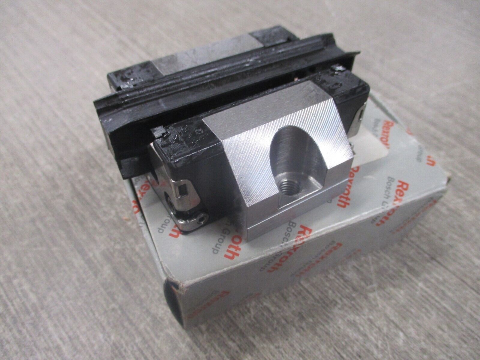 Rexroth Stainless Steel B.Runner Block R166189420 New Surplus