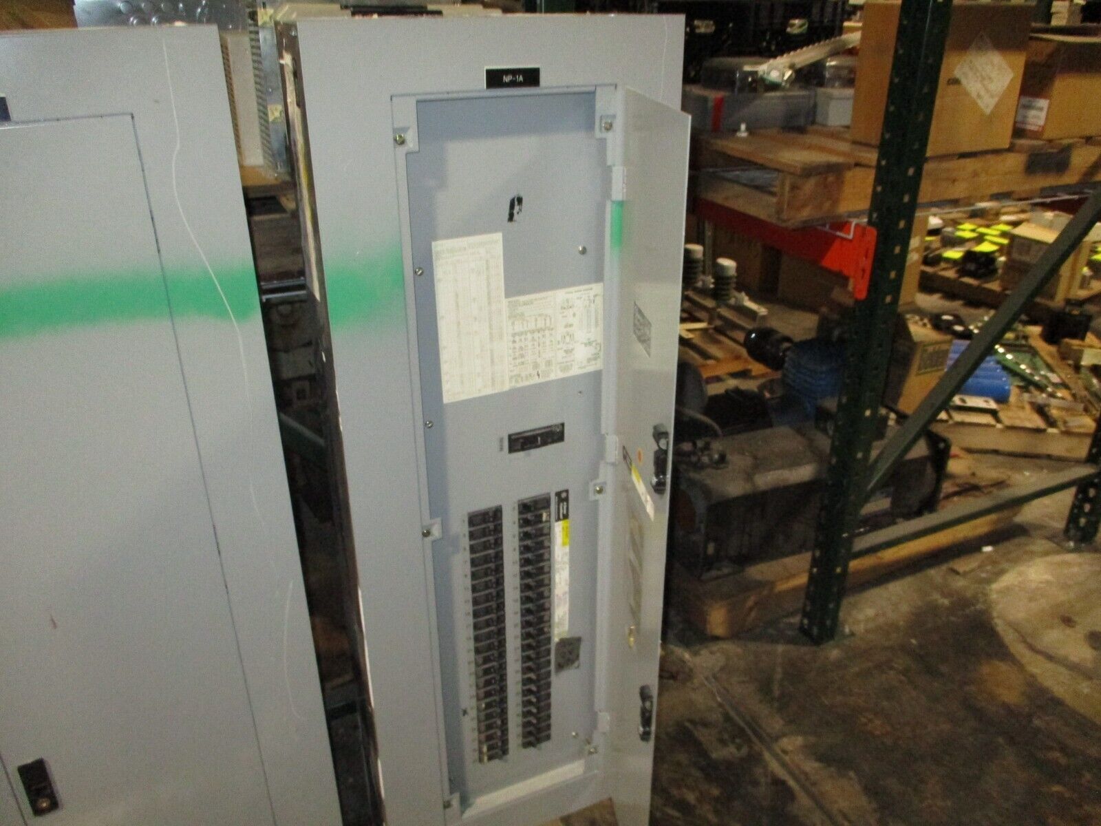 GE Main Breaker Circuit Breaker Panel AQF3422ATX 225A Max, 125A Main 208Y/120V
