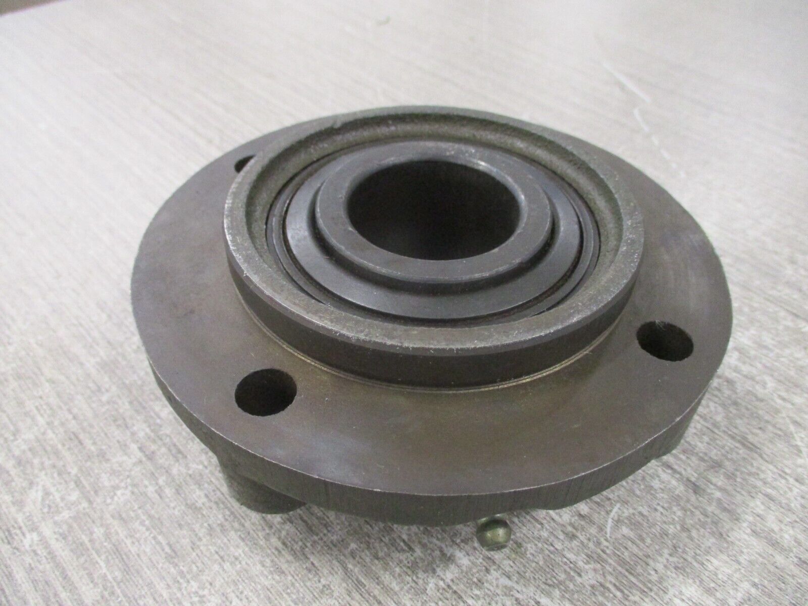 SealMaster Flange Bearing MFC 24 1 1/2" Used