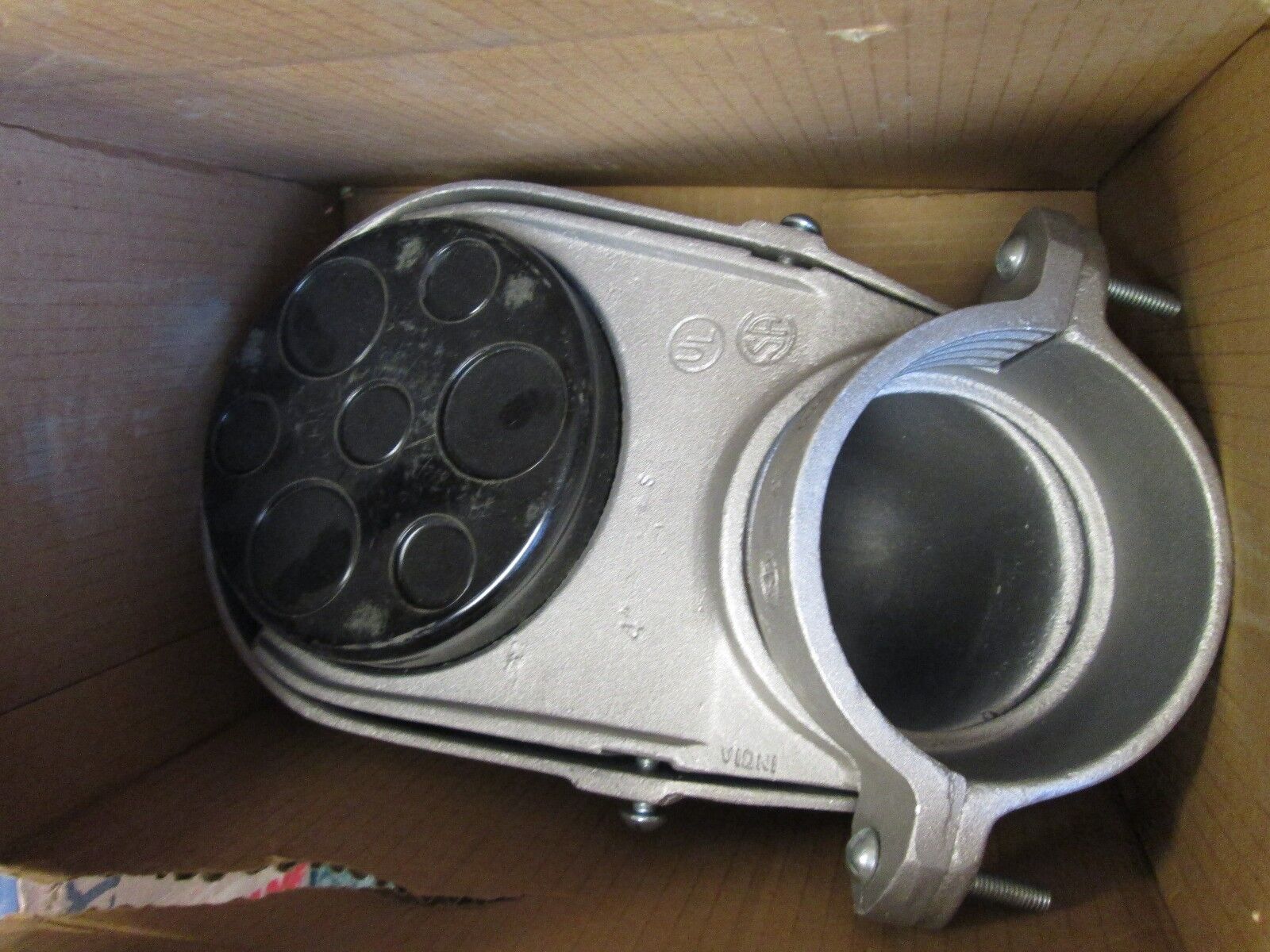 Raco Entrance Head Clamp Type 2416 Size 4" Aluminum Body New Surplus