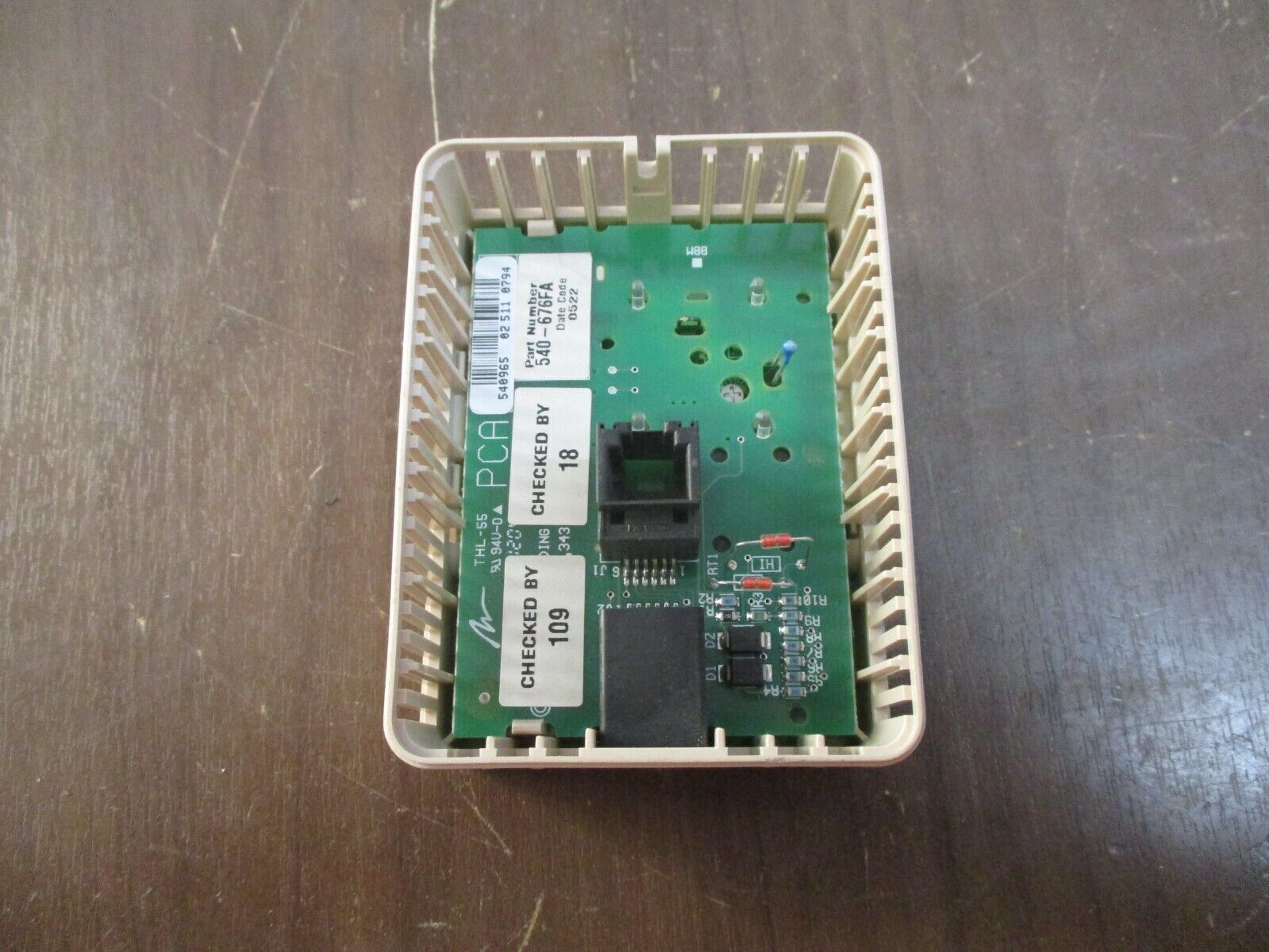 Siemens Room Temp Sensor 540-676FA *No Back* Used