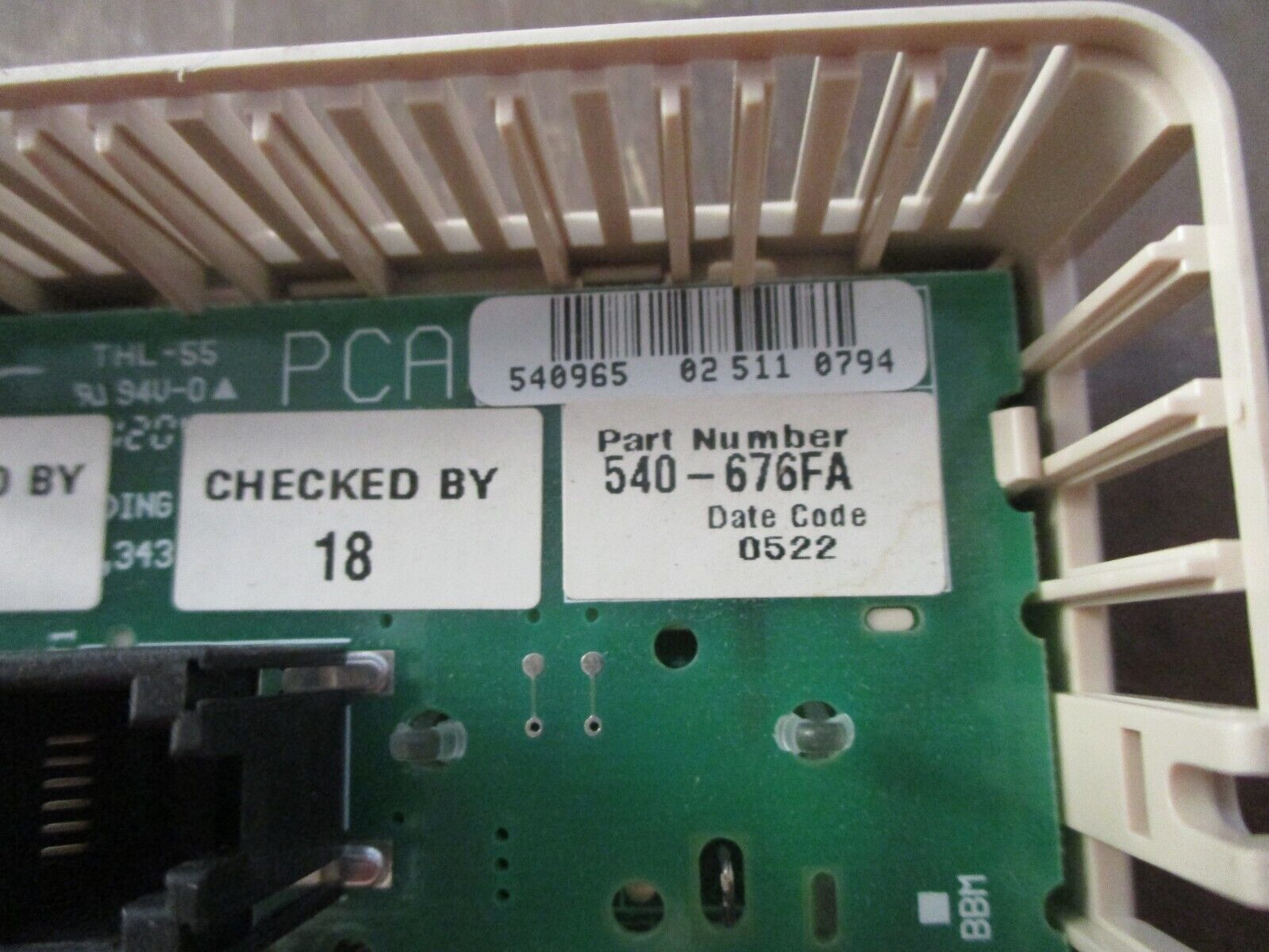 Siemens Room Temp Sensor 540-676FA *No Back* Used
