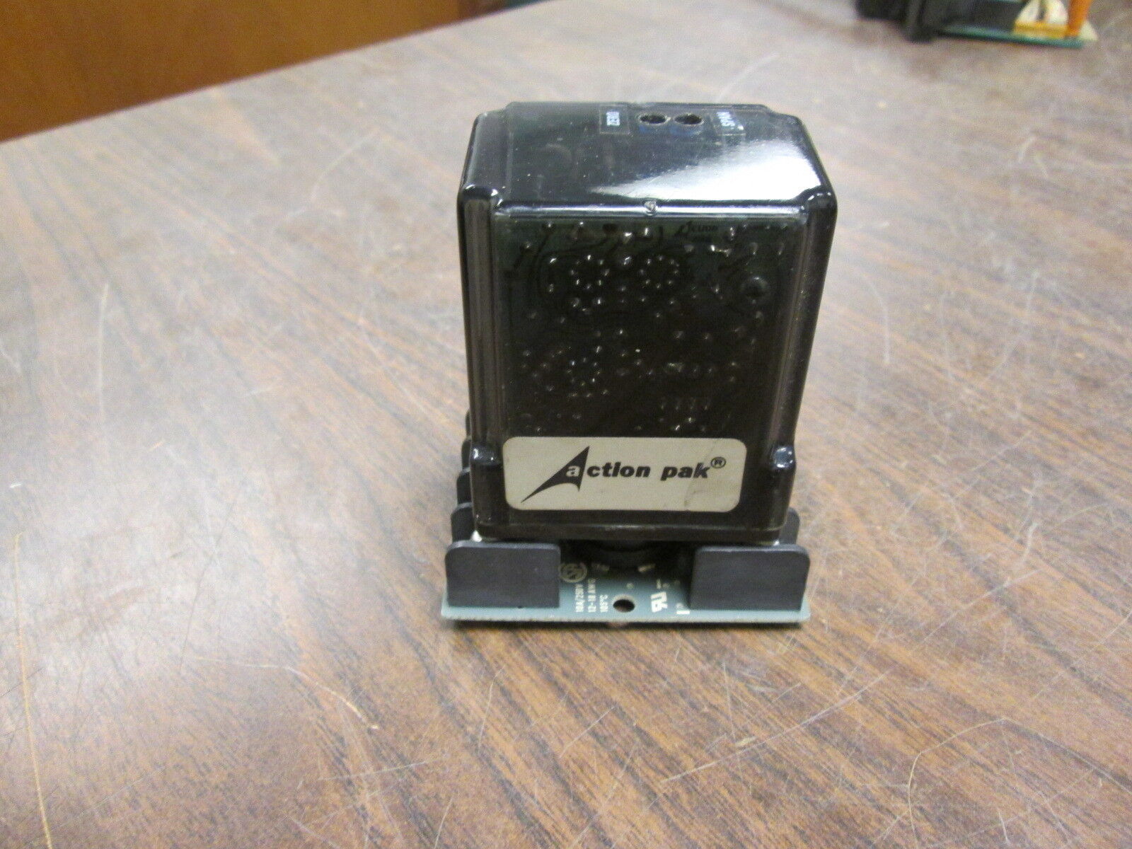 Action Instruments Action Pak Isolating Signal Conditioner 4300-107 Used