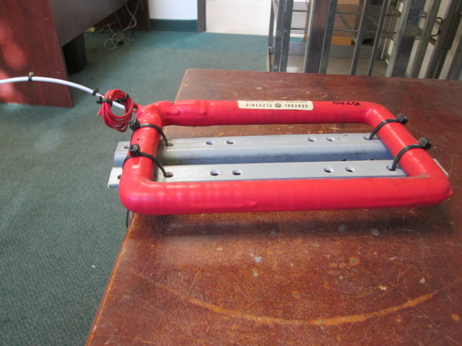 GE Ground Fault Sensor G103-3015 Ratio 4000:5A 10kv BIL 600V 50-400Hz Used