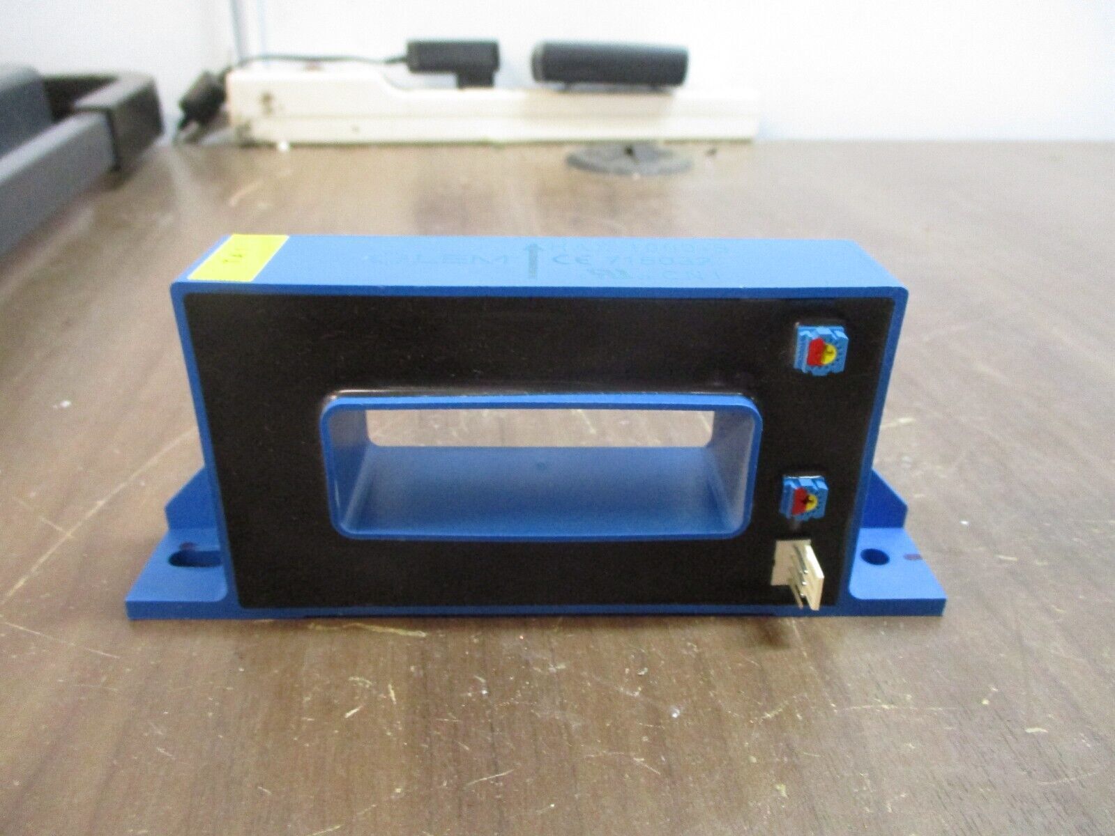 LEM Current Transducer HAX 1000-S Used