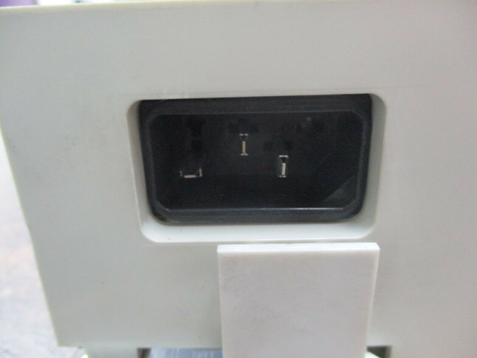 AT&T Power Unit 645B Ser. 1 415W Input: 48VDC, 9A Output: 48VDC@8A, 5.2VDC@6A