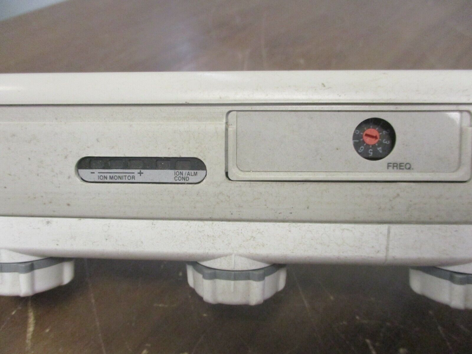 Keyence Static-Sensing Ionizer SJ-H108A Used **Broken Mounting**