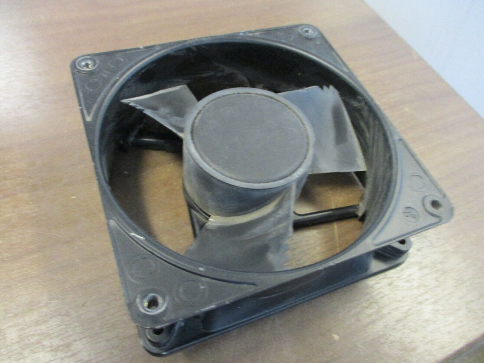 Comair Rotron MX2A3 Muffin XL Axial Fan 028316 115V .20/.18A 50/60Hz Used